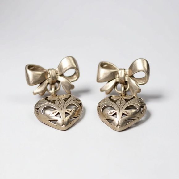 VTG Sterling Silver Ribbon with Dangling Filigree Heart Post Earrings - Picture 3 of 4